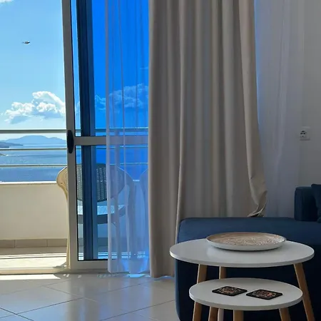Deep Blue Sea View Apartment *