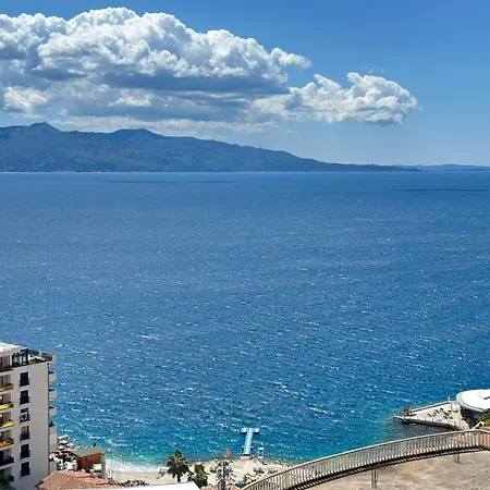 Deep Blue Sea View Apartment *
